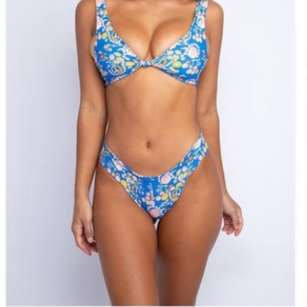 SOLD- Skatie Ellis top and Kira bottom - Picture 2 of 9